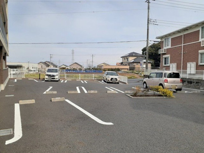 【駐車場】 | シャロルＭ