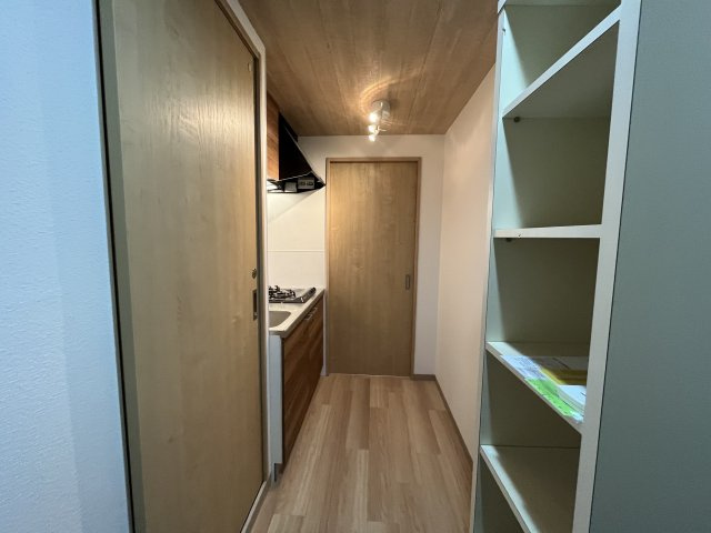 静コーポの玄関