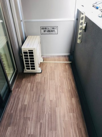 仲介手数料0！！RAFFLE OZONEⅡ -South Garden-のバルコニー