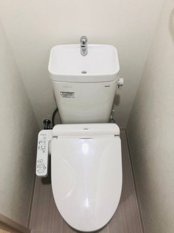 仲介手数料0！！RAFFLE OZONEⅡ -South Garden-のトイレ