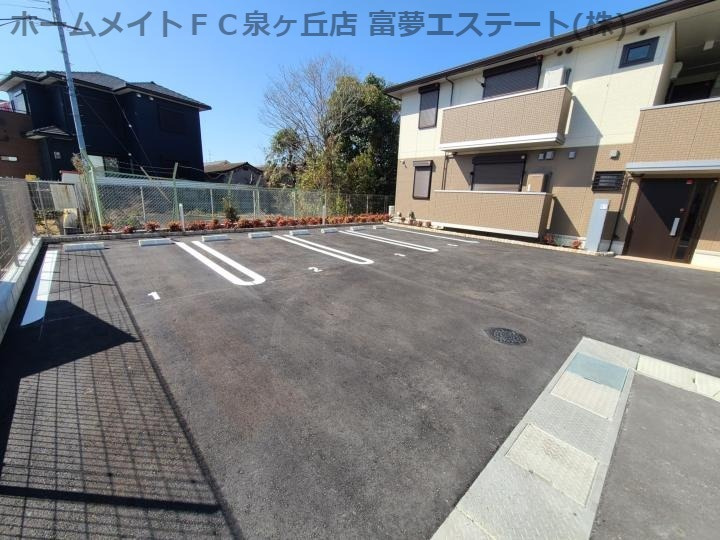 Contrail(コントレイル）の駐車場