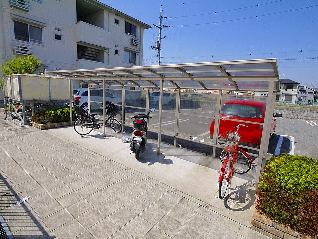 リビングタウン天理　Ｂ棟のその他共用部分|自転車置き場