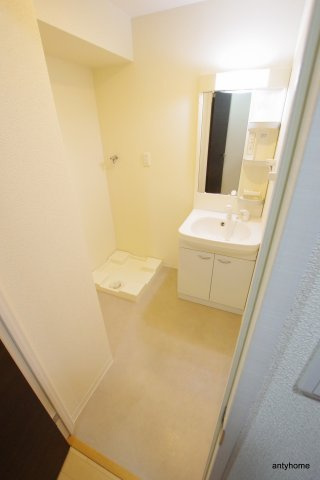 ルミネソレイユ江坂　仲介手数料無料の洗面所