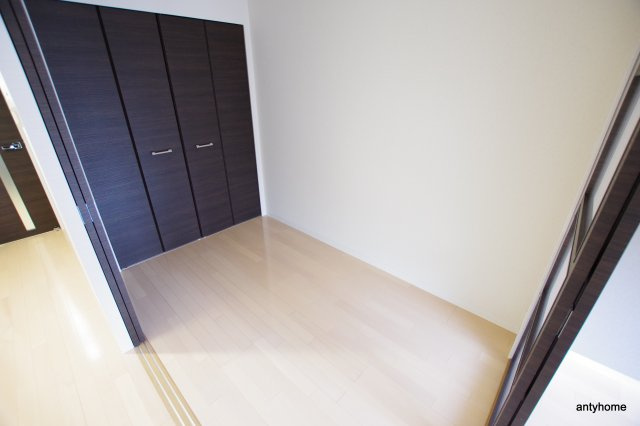 ルミネソレイユ江坂　仲介手数料無料の洋室