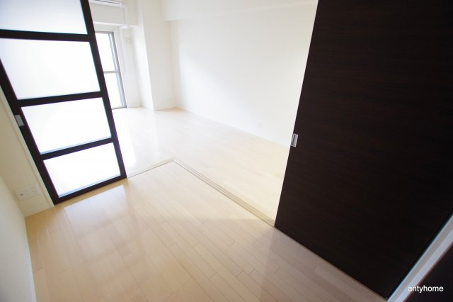 ルミネソレイユ江坂　仲介手数料無料の寝室