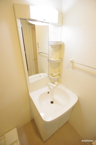 ルミネソレイユ江坂　仲介手数料無料の洗面所