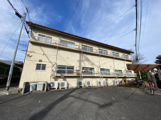 奥田ハイツの外観