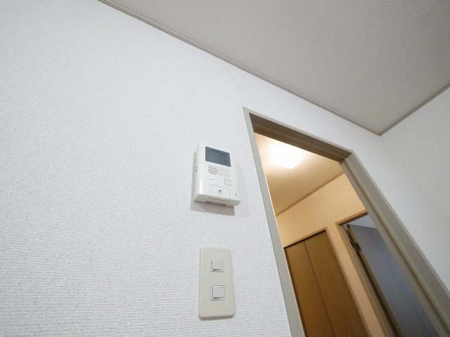 ラーク兼吉Cのセキュリティ|モニター付きインターホン完備