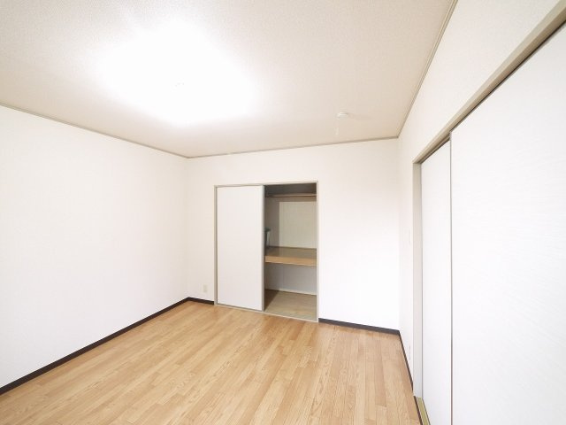 ラーク兼吉Cの洋室|スタンダードな洋室です