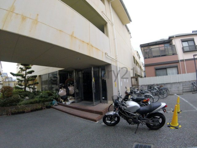 【エントランス】 | センチュリーショウエイ3