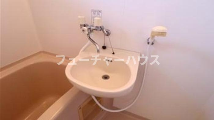 サニーヒルズ薬師台　Ａの洗面所