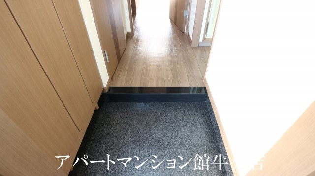 Je le prends(ジュルプラン)の玄関