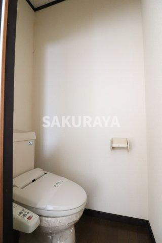 メゾン根岸　Ｂ棟のトイレ|2023年撮影。現況と異なる場合がございます。