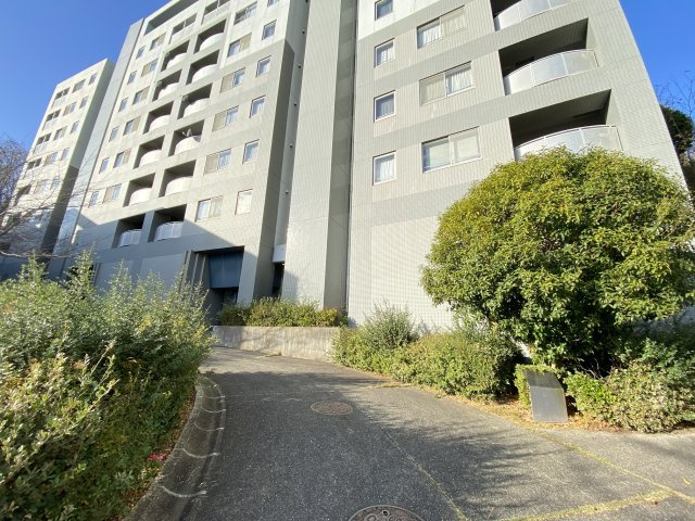 AcityヒルズアーバンⅢ番館の外観