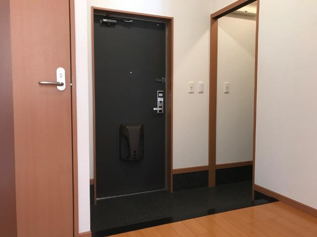 原田様メゾネット　Ａ棟の玄関|玄関