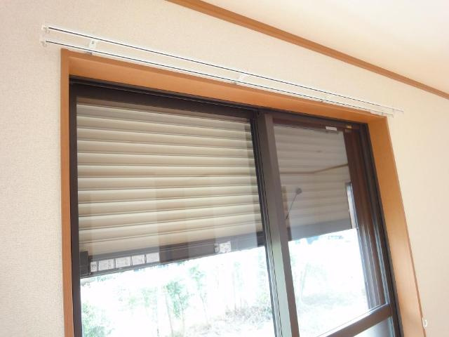 原田様メゾネット　Ａ棟の内装|1Ｆ窓シャッター