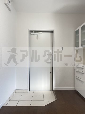 家の森ハイツの玄関