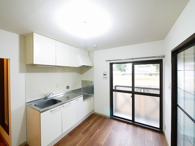 サニープラザの居間・リビング