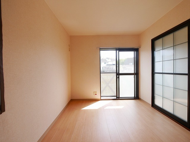 サニープラザの居間・リビング