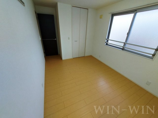 レジデンス芦原 B棟の寝室