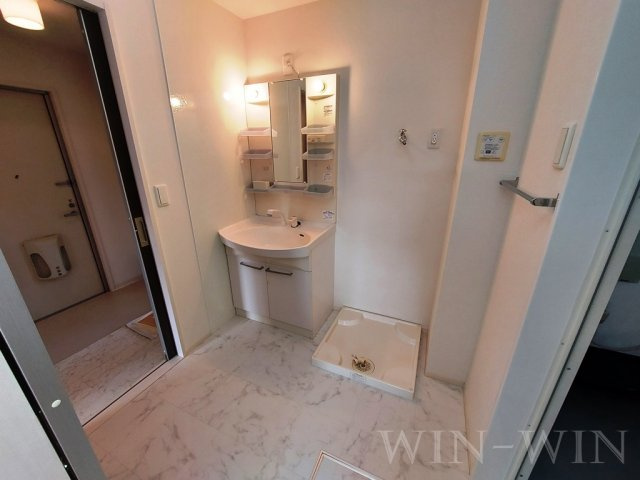 レジデンス芦原 B棟の洗面所