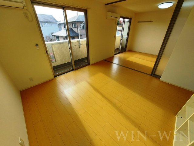 レジデンス芦原 B棟の居間・リビング