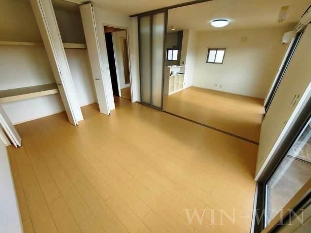 レジデンス芦原 B棟の寝室