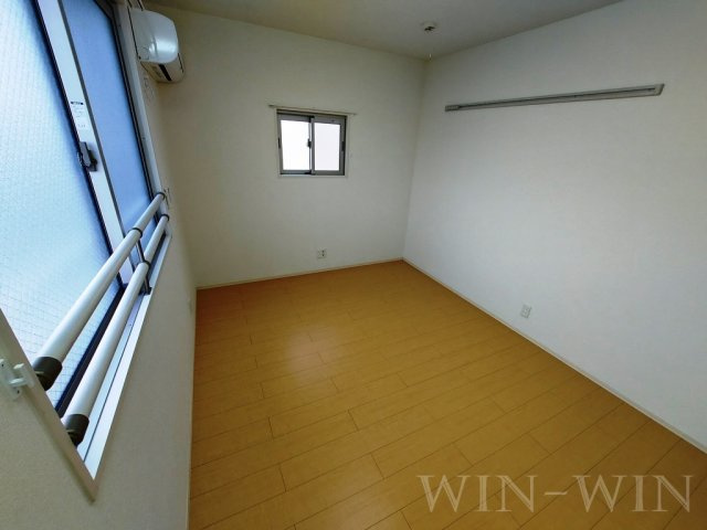 レジデンス芦原 B棟の寝室