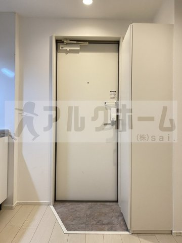 ルネッサ八尾南の玄関