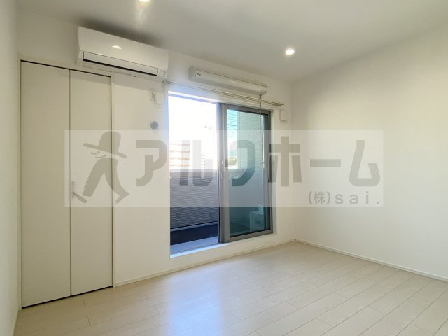 ルネッサ八尾南の居間・リビング