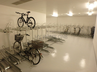 【その他共用部分】 | ドレッセ青葉荏田北フロント | 自転車置き場（屋内・セキュリティドア有り）