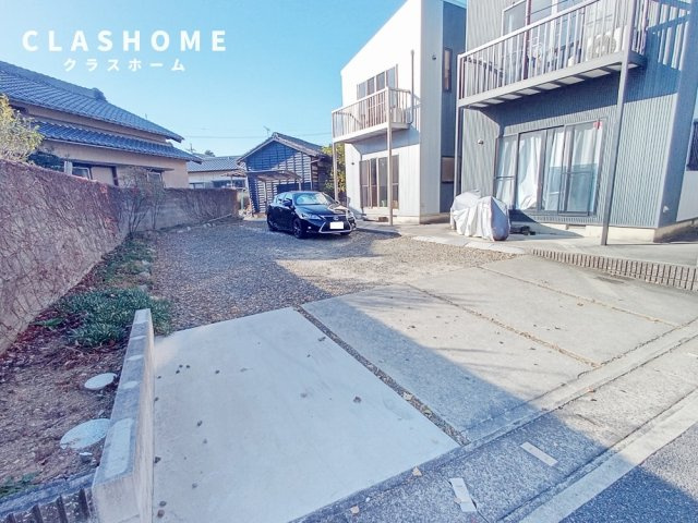 ピアージュ重原Bの駐車場