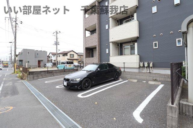 マーヴェラス末広の駐車場|駐車場があります
