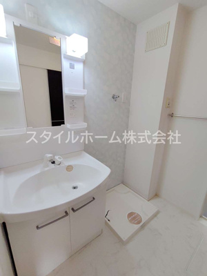 【洗面所】 | レジデンス芦原Ｂ棟 | 別部屋写真です。