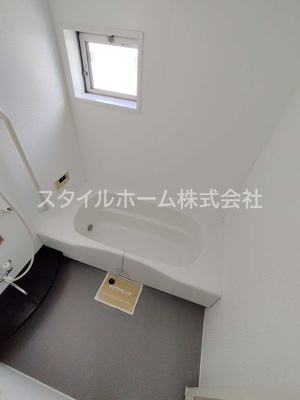 【浴室】 | レジデンス芦原Ｂ棟 | 別部屋写真です。