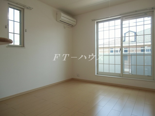 プラウド幕張本郷Ⅵの居間・リビング