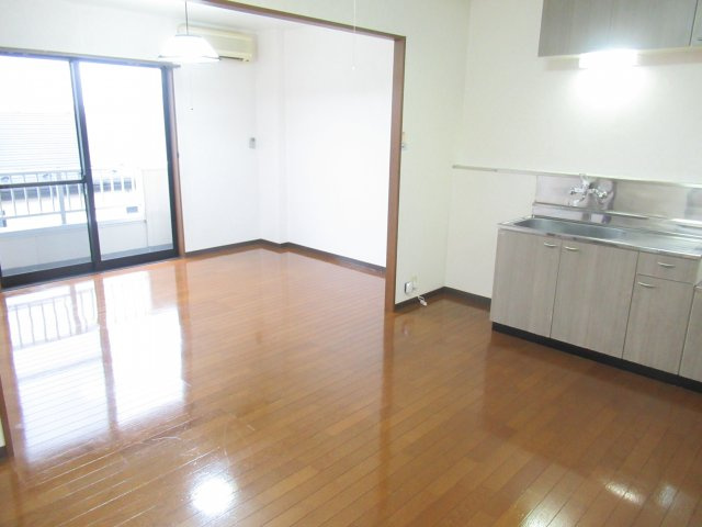 晃七第一マンションの居間・リビング|サンプル