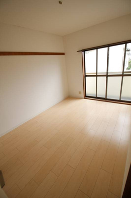 【洋室】 | ハイツサンマリーナ