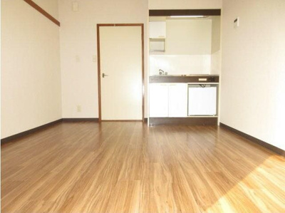 【居間・リビング】 | ハイツサンマリーナ