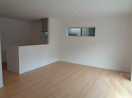 広弁天橋町No.２新築住宅の居間・リビング