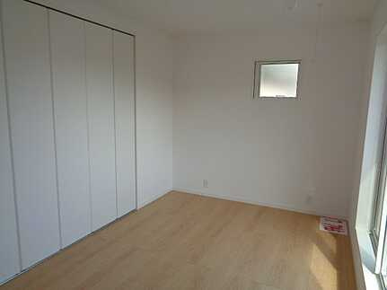 広弁天橋町No.２新築住宅の洋室