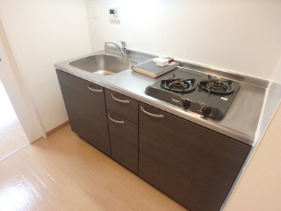 【キッチン】 | 西宮北口プライマリーワン | コンパクトなキッチンで掃除もラクラク