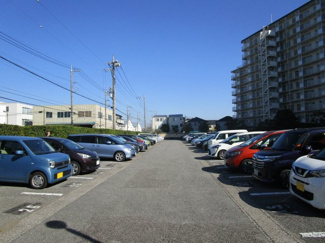 【駐車場】