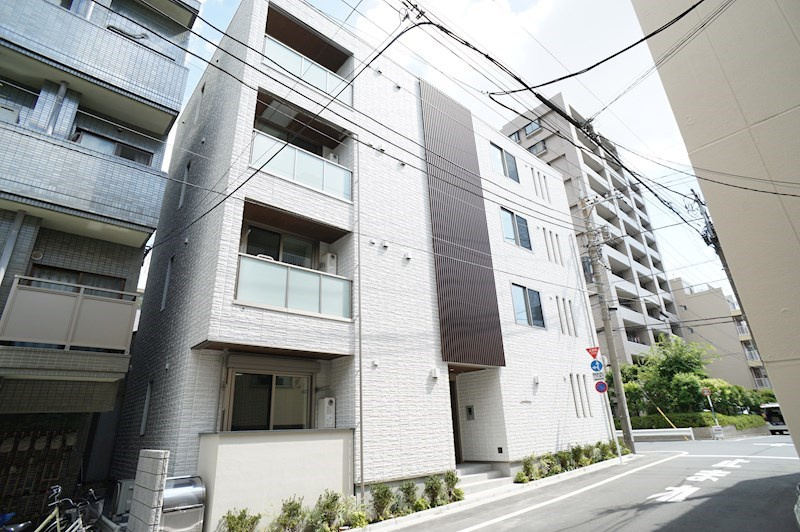 Wing R Residenceの外観|南西側から外観♪