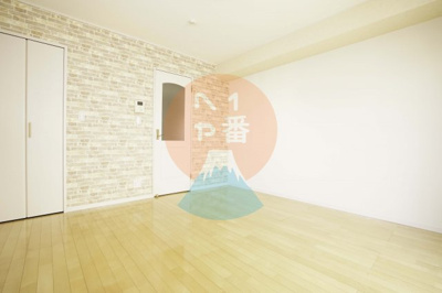 【居間・リビング】 | Gravure de Prier | 洋室8条です。ネット無料。