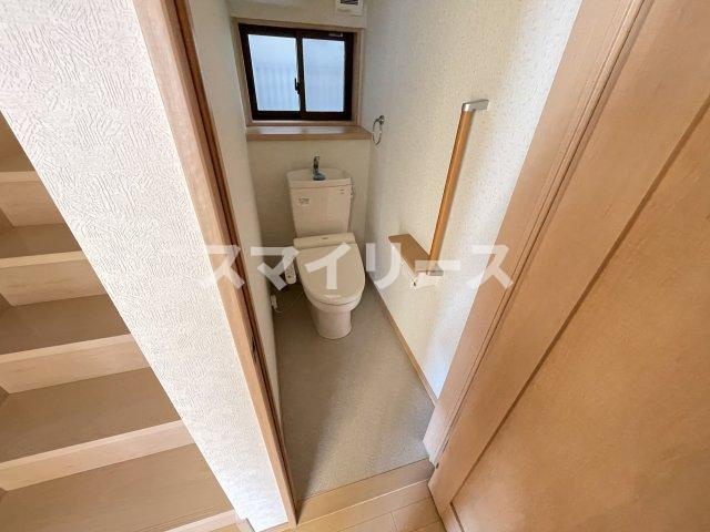 柏市東柏1丁目戸建住宅のトイレ