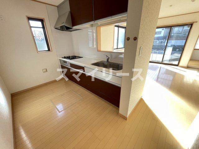 柏市東柏1丁目戸建住宅のキッチン