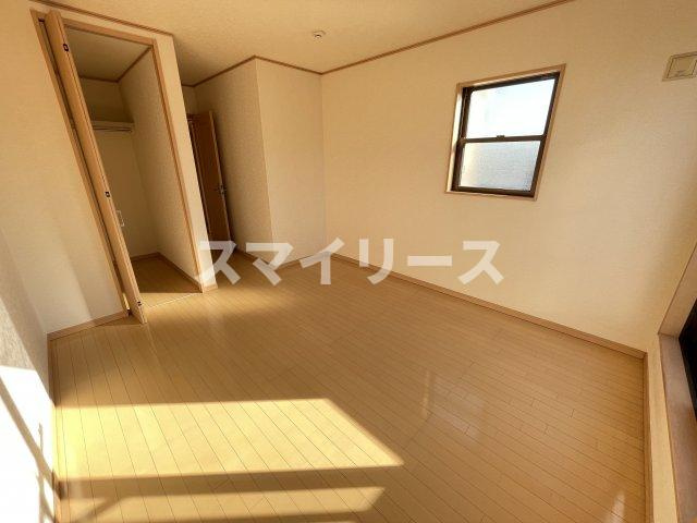 柏市東柏1丁目戸建住宅の居間・リビング