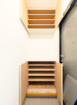 【玄関】 | ラフォーレ深井I棟