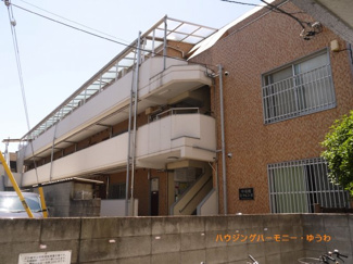 【外観】 | 住環境豊かな「中板橋」駅より徒歩５分。最上階・新耐震マンション。